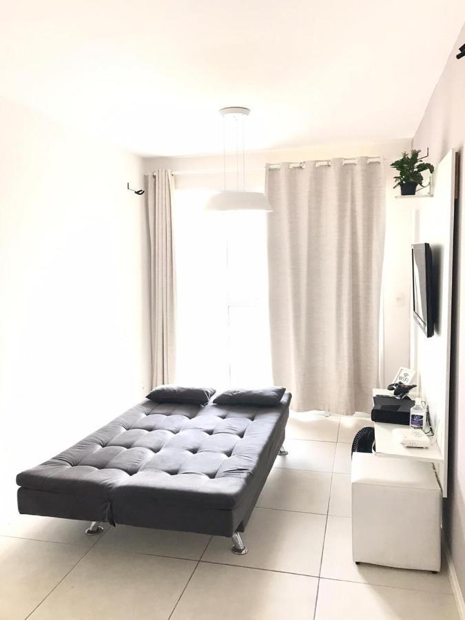Mediterraneo 507: Beachfront Comfort with BBQ and High-Speed Internet Cabo Frio Exterior photo