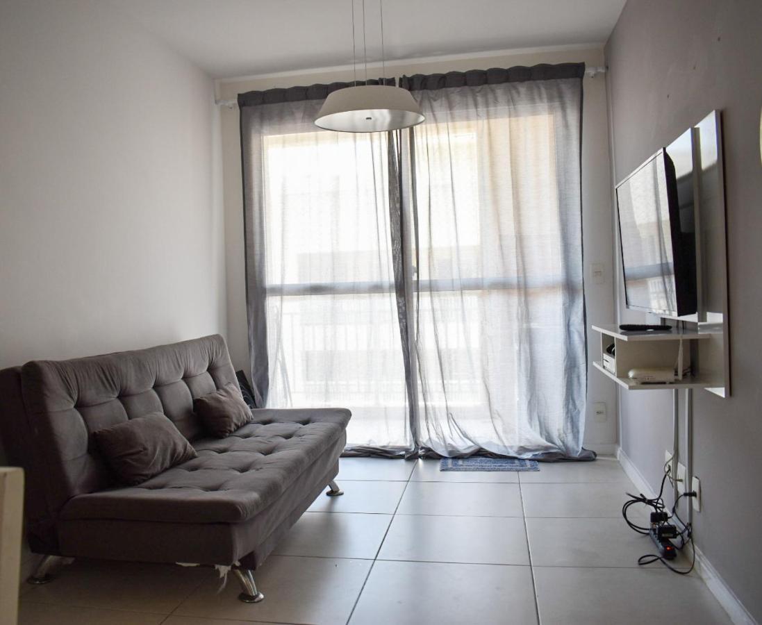 Mediterraneo 507: Beachfront Comfort with BBQ and High-Speed Internet Cabo Frio Exterior photo